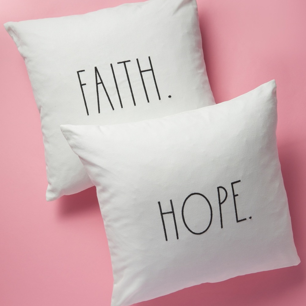 Rae Dunn pillow set 💕